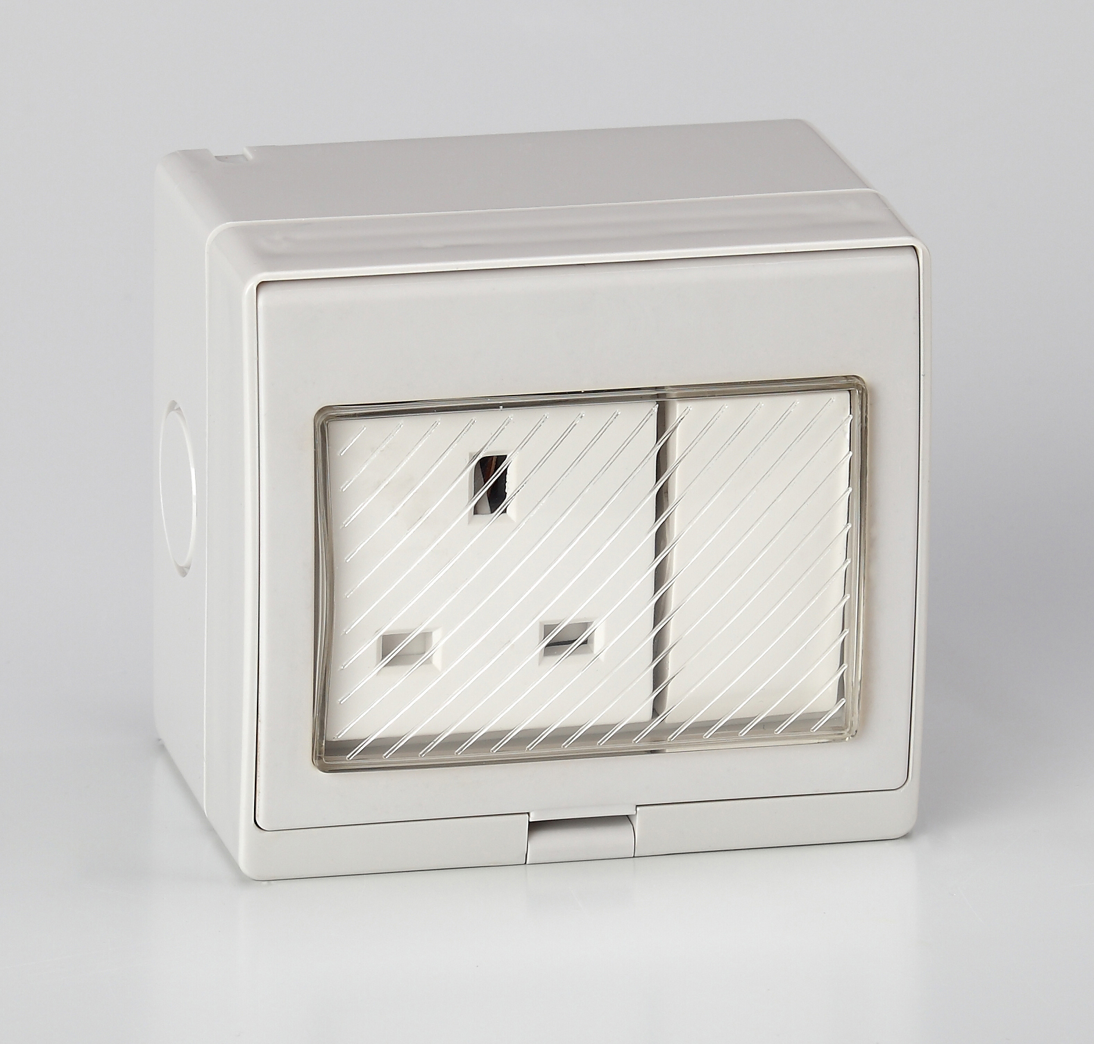 PSSS 13A British type IP55 Waterproof 1 Gang Switch Socket Buy